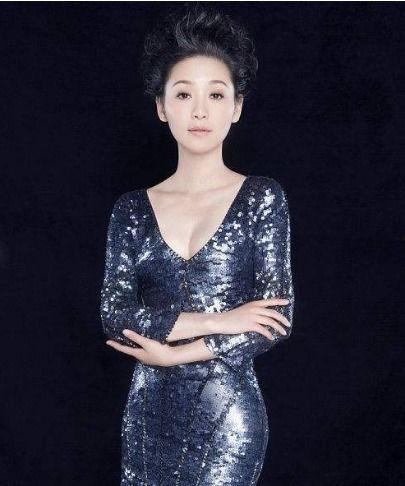 外国娱乐圈爆料女星是谁,神秘女星身份曝光，引发热议  第2张